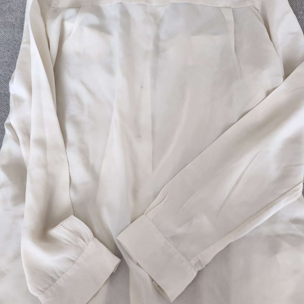 Vintage Cream 100% Silk Button-down Blouse - Picture 5 of 6